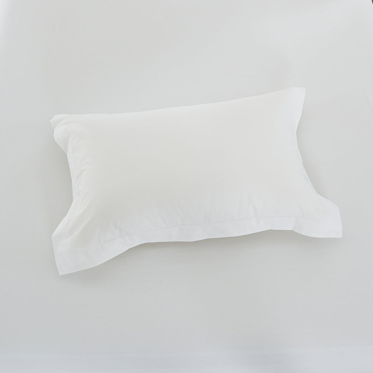 Dolphy Linen 50/50 Polycotton Percale White Commercial Pillowcase