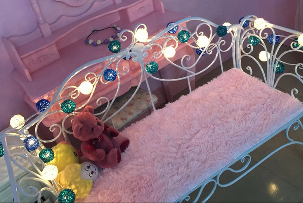 1 Set of Blue n White 5cm Rattan Cane 50 Ball Battery Powered LONG 5m String Lights Christmas Gift Home Wedding Party Bedroom Decoration Table Centrepiece