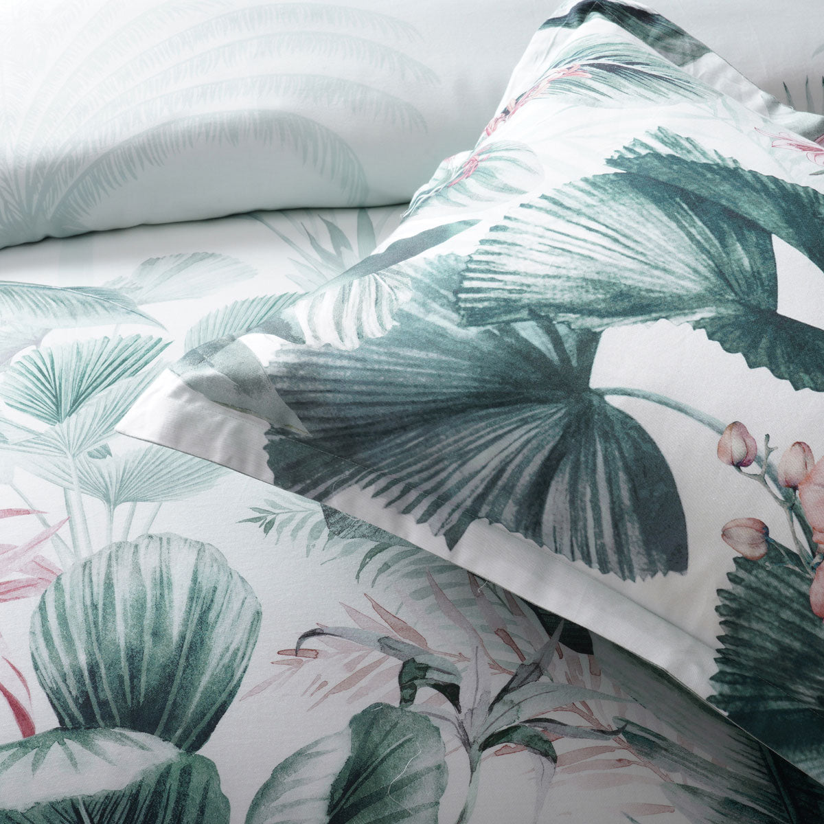 Bianca Abbey Green Cotton Sateen Tropical Floral Quilt Cover Set King