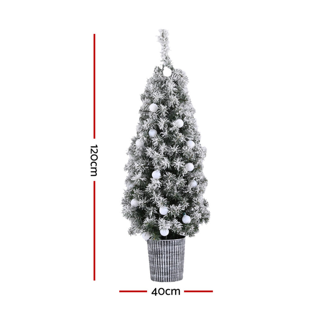 Another view of the 1.2m potted snowy tree, needing no tools.