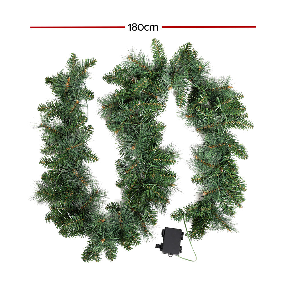 Another view of the 1.8m LED garland, for indoor or outdoor use.
