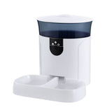 Automatic PET feeder, 7L, freestanding, operated by remote control.