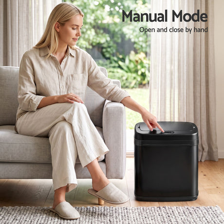 Devanti black touchless motion sensor bin, 15L.