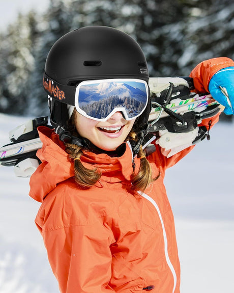 Black adjustable snowboard helmet, 52cm.