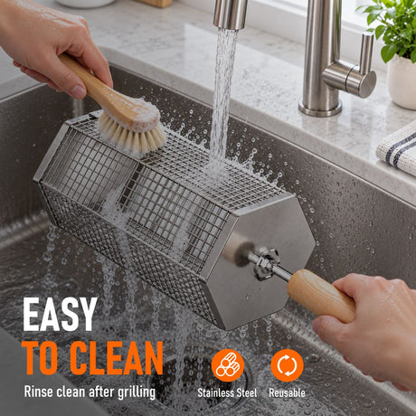 Stainless steel grill basket, easy to clean.