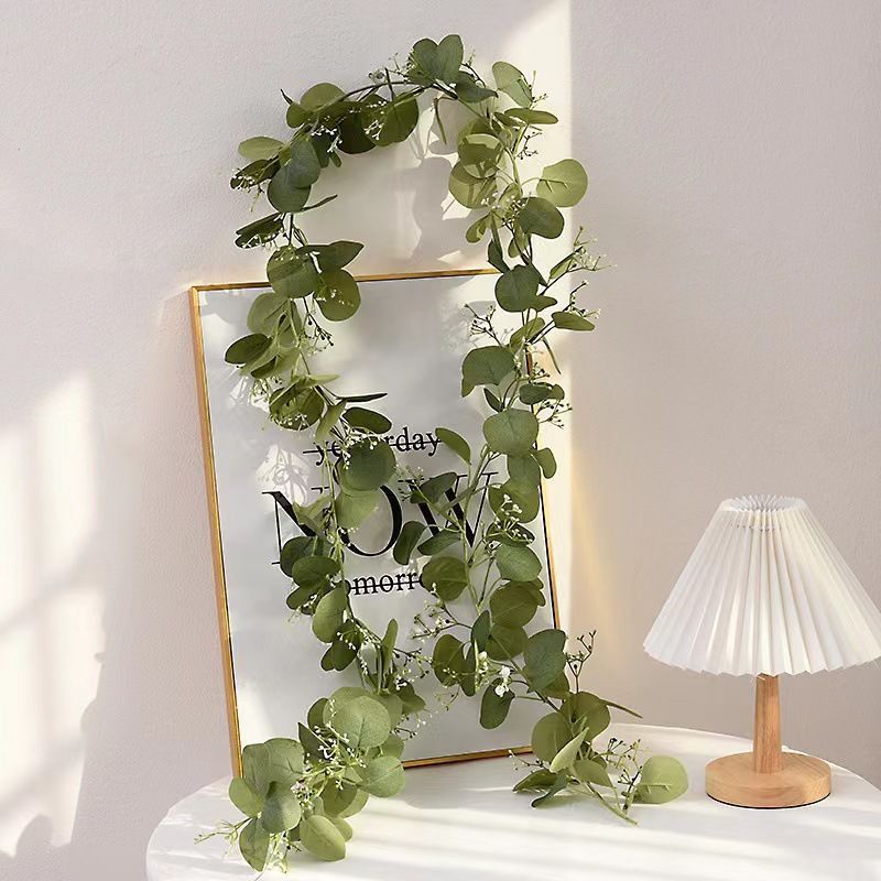 Eucalyptus with Flowers - 61 Heads-L