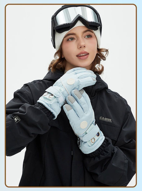 Black heated gloves, lightweight.