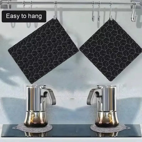 Black silicone mat heat resistant, 25x25cm.