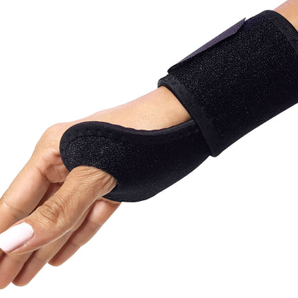 Powertrain Wrist sports injury compression support