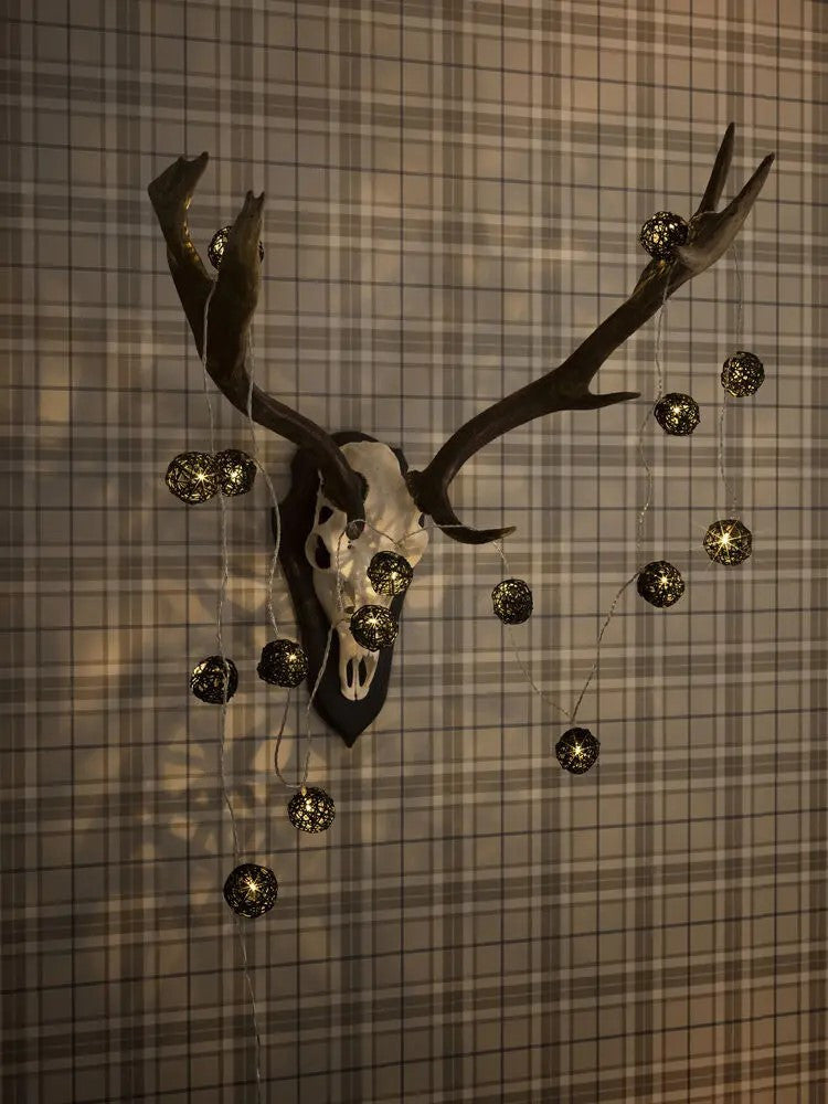 1 Set of Black 5cm Rattan Cane 50 Ball Battery Powered LONG 5m String Lights Christmas Gift Home Wedding Party Bedroom Decoration Table Centrepiece