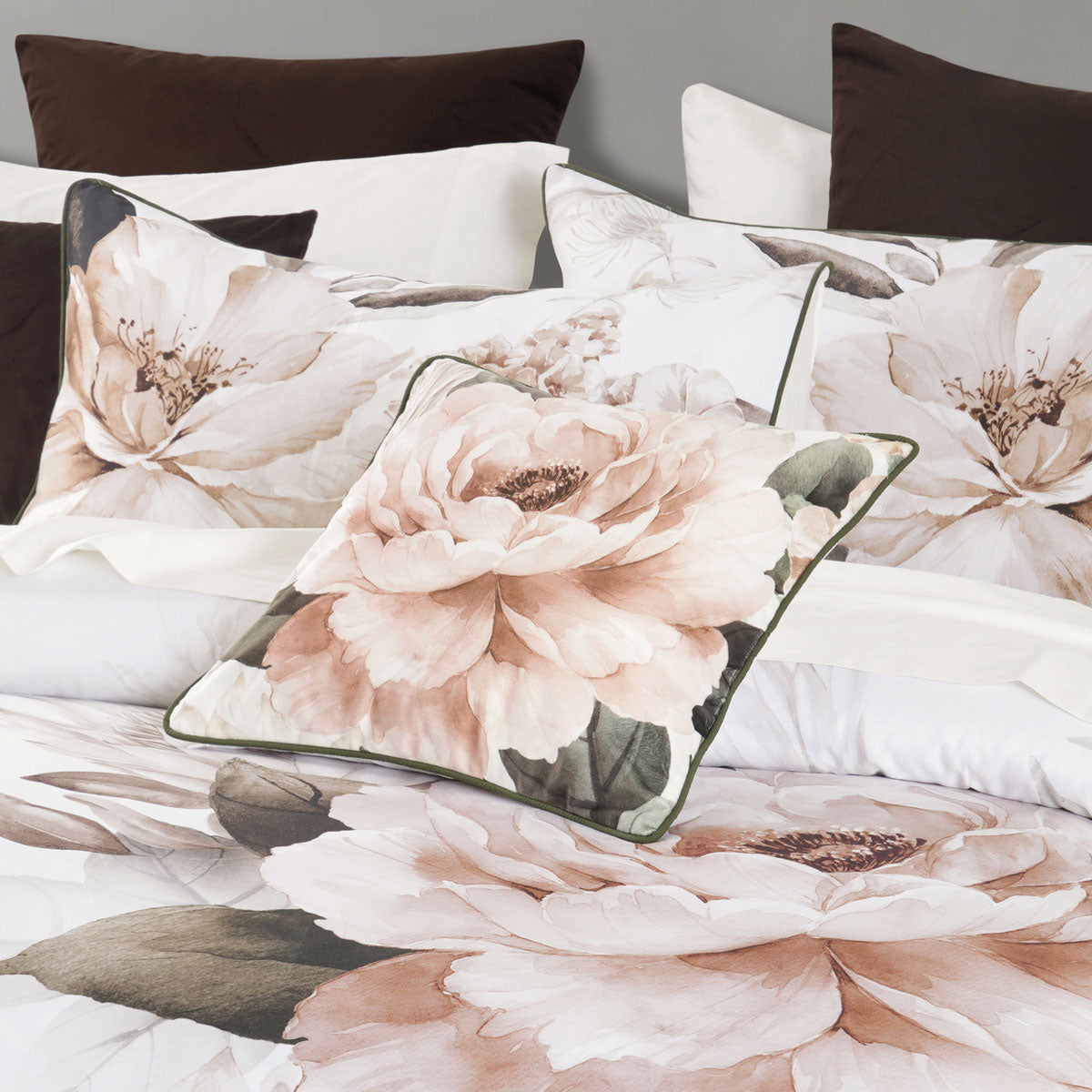 Bianca Somerset White Cotton Sateen Floral Quilt Cover Set Double
