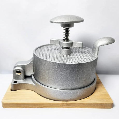 Filling tool, with a non-stick surface, easy to clean.