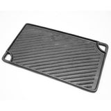 Black cast iron rectangular grooved grill, 24cm, with a non-stick surface.