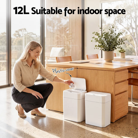 White touchless rubbish bin sensor, 12L, battery powered.