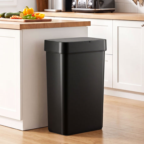 Black plastic touchless rubbish bin sensor, 50L.