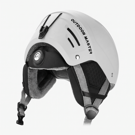 OutdoorMaster Kelvin white snowboard helmet.