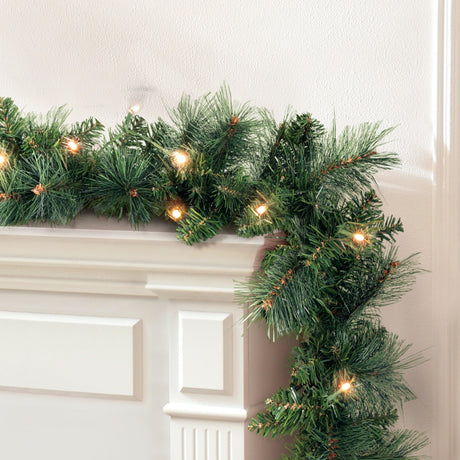 Further view of the 1.8m LED garland, for indoor or outdoor use.