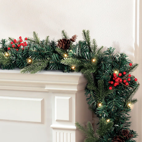 Further view of the 2.4m LED garland, for indoor or outdoor use.