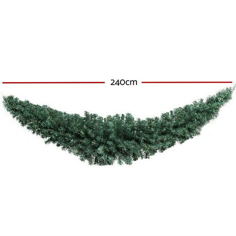 Another view of the 2.4m green garland, for indoor or outdoor use.