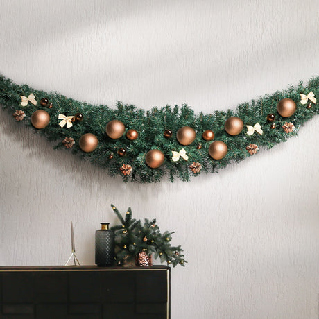 Another view of the 2.4m green garland.
