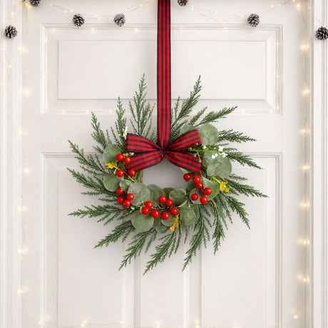 The six 26cm pre-lit wreaths shown again, arriving pre-lit.