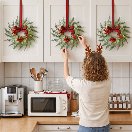 Six 26cm pre-lit wreaths, for indoor or outdoor use.