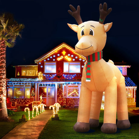 Another view of the inflatable reindeer, in UV-resistant material.