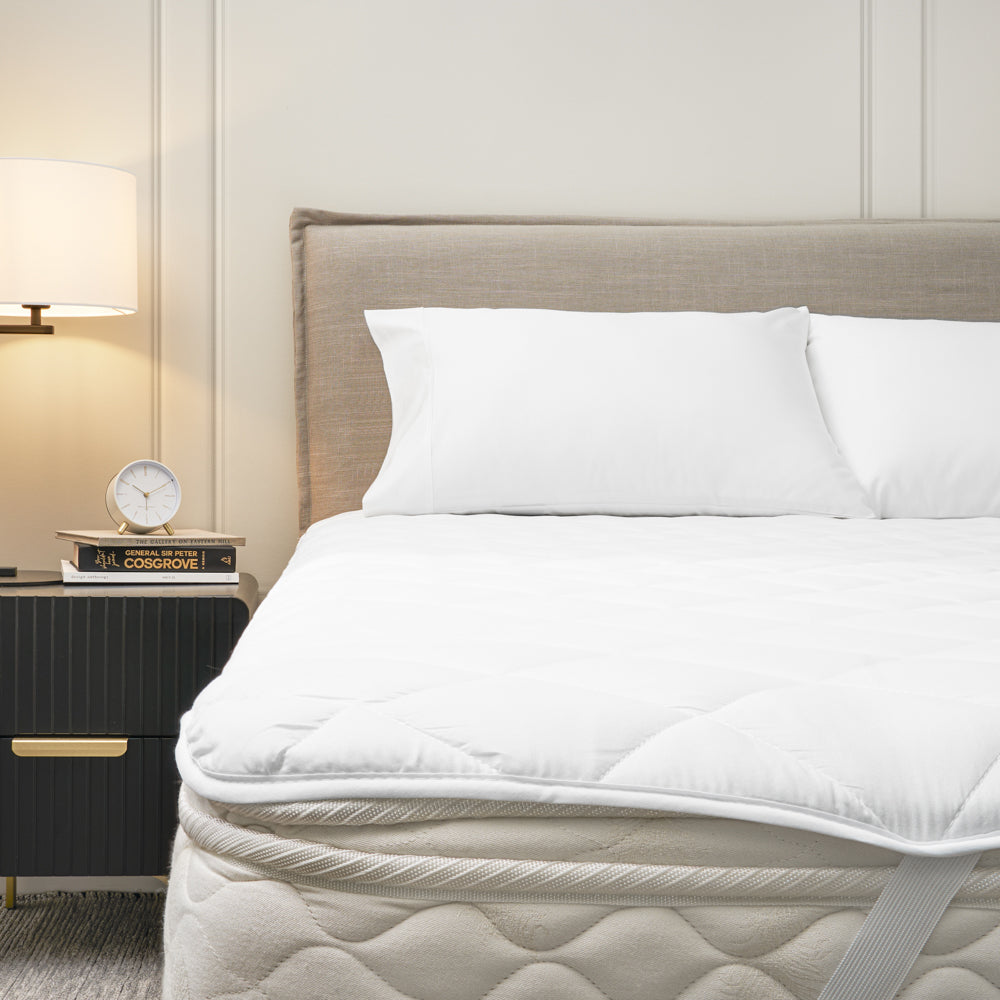 Fibresmart Strapped Mattress Protector White