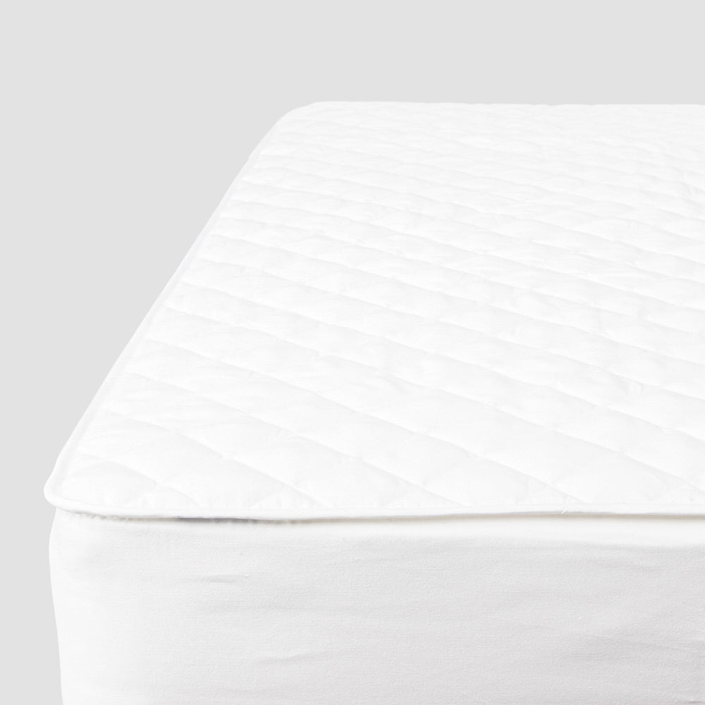 Fibresmart Fitted Mattress Protector White